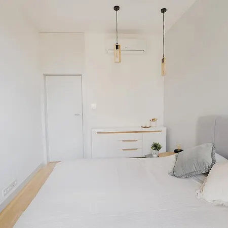 Zatoka Komfortu Metropolitan Przy Plazy Lejlighedshotel Jastarnia
